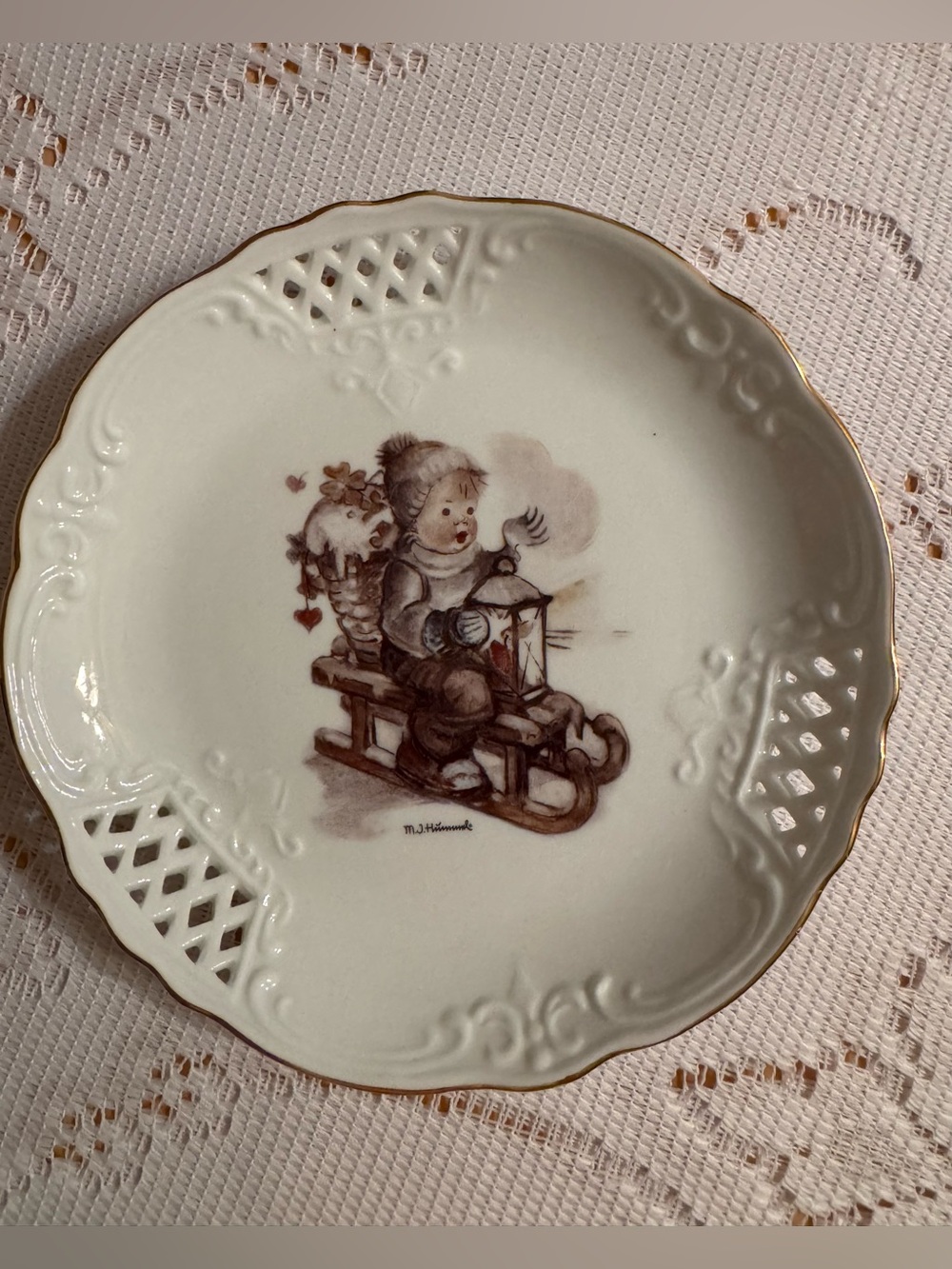Vintage-M.J. Hummel Style White Decorative Porcelain Plate with Child Motif